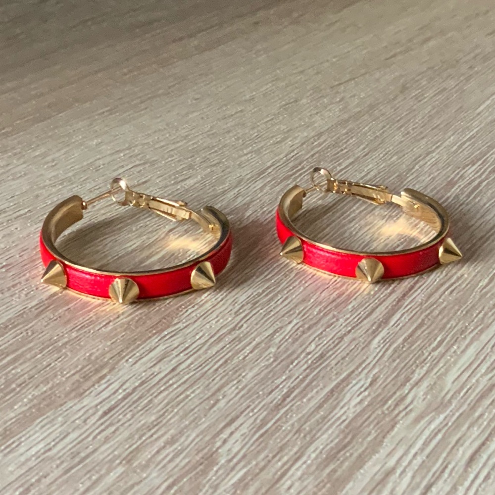NEW WITHOUT TAG Red Leather Earrings
